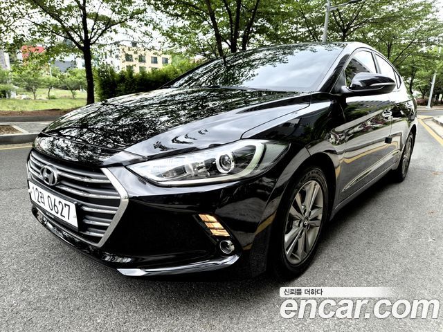 Hyundai AVANTE 2016 — photo 1