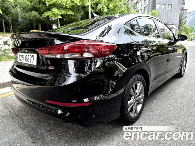 Hyundai AVANTE 2016 — photo 4