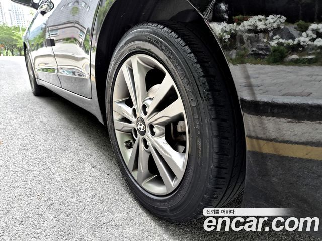 Hyundai AVANTE 2016 — photo 7