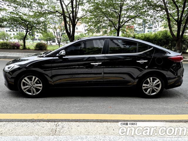 Hyundai AVANTE 2016 — photo 8