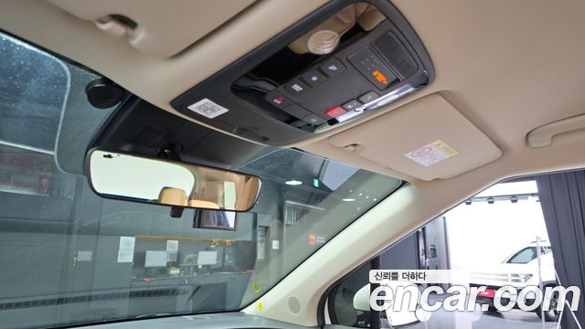 Kia Canival 2023 — photo 18