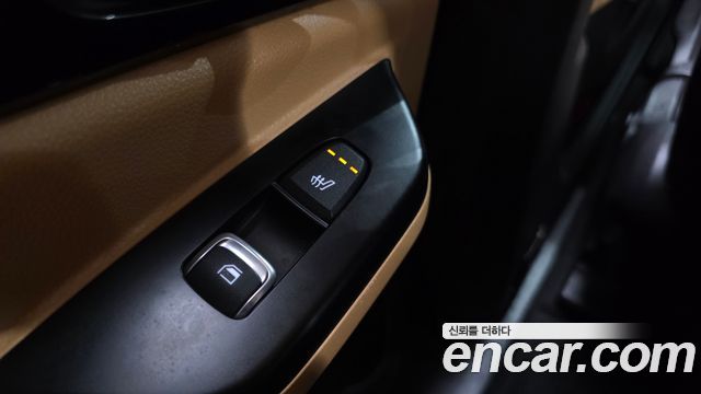 Kia Canival 2023 — photo 19