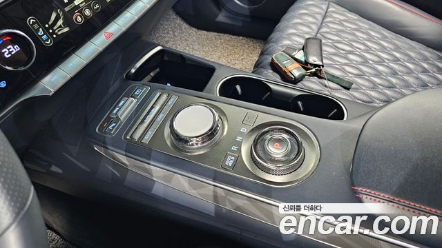 Genesis GV70 2021 — photo 12