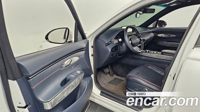 Genesis GV70 2021 — photo 13