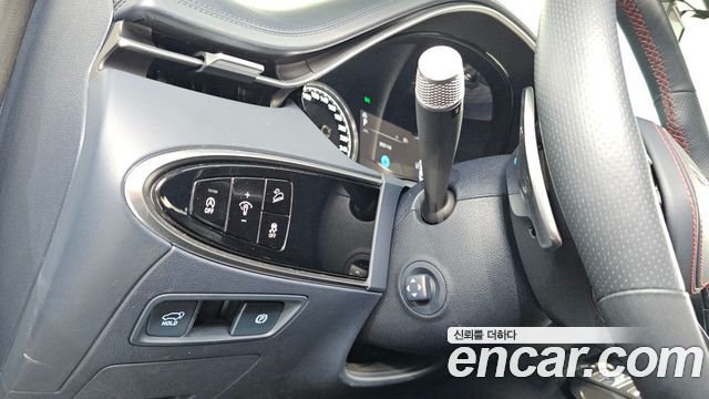 Genesis GV70 2021 — photo 26