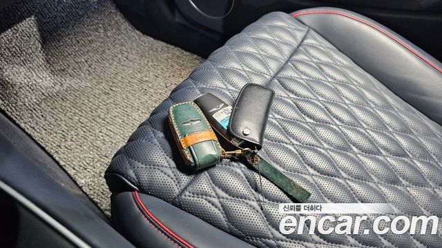 Genesis GV70 2021 — photo 31