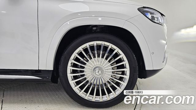 Mercedes-Benz GLS-Class 2025 — photo 5