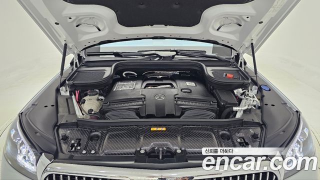 Mercedes-Benz GLS-Class 2025 — photo 6