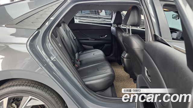 Hyundai AVANTE 2024 — photo 12