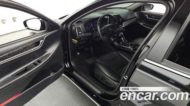 Hyundai Grandeur 2018 — photo 11