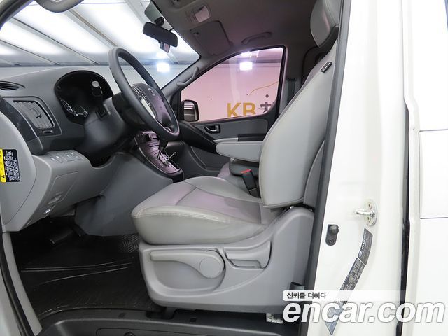 Hyundai Starex 2020 — photo 7