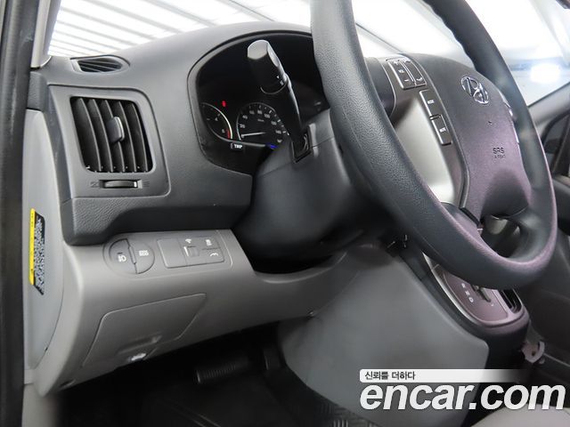 Hyundai Starex 2020 — photo 16