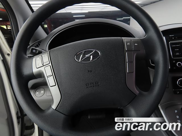Hyundai Starex 2020 — photo 18