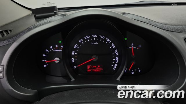 Kia Sportage 2012 — photo 11