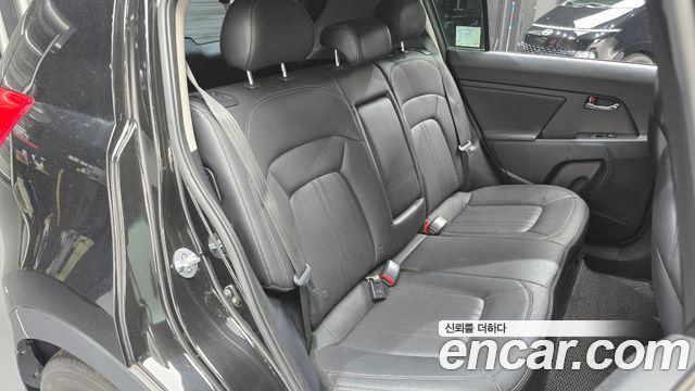 Kia Sportage 2012 — photo 18