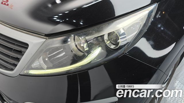 Kia Sportage 2012 — photo 8