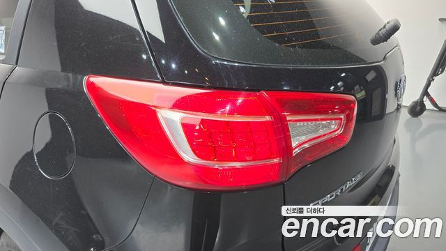 Kia Sportage 2012 — photo 9
