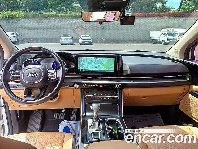 Kia Canival 2021 — photo 9