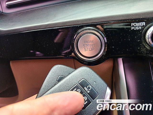 Kia Canival 2021 — photo 15