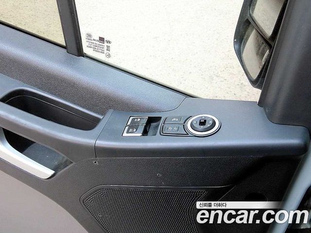 Hyundai Solati 2016 — photo 12