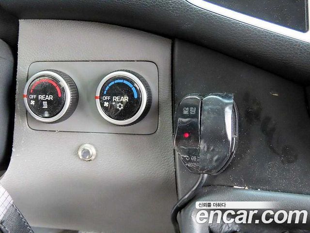 Hyundai Solati 2016 — photo 14