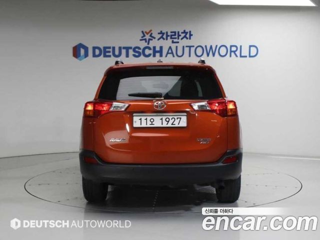 Toyota RAV4 2015 — photo 4