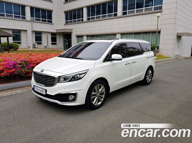 Kia Canival 2017 — photo 1