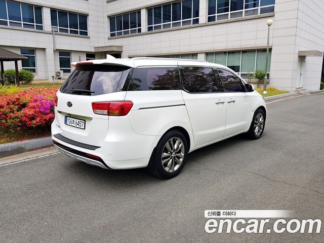 Kia Canival 2017 — photo 3