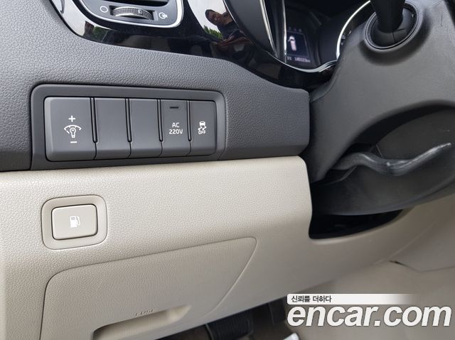 Kia Canival 2017 — photo 7