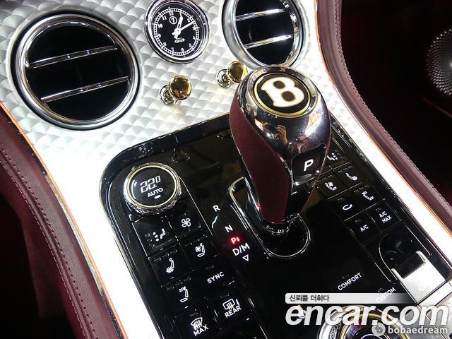 Bentley Continental 2020 — photo 9