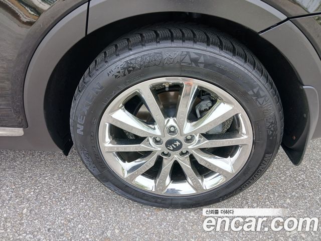 Kia Sorento 2015 — photo 18