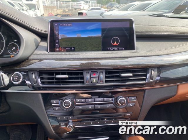 BMW X6 2018 — photo 9