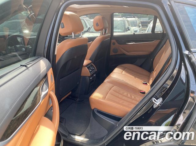BMW X6 2018 — photo 14