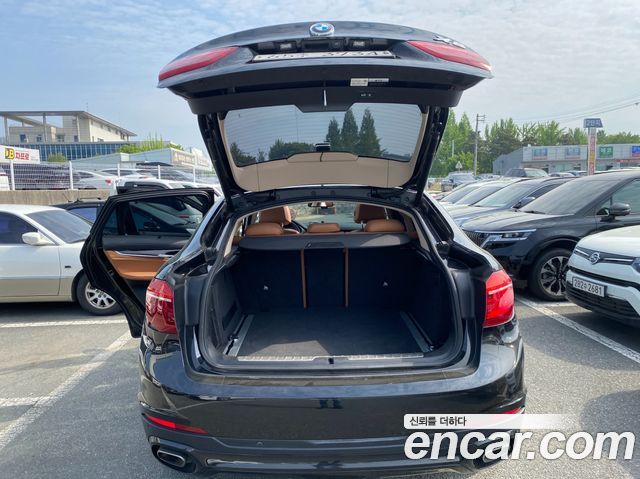 BMW X6 2018 — photo 15