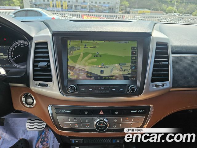 KG Mobility Rexton 2018 — photo 9