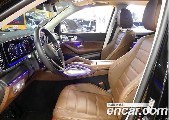 Mercedes-Benz GLE-Class 2025 — photo 10