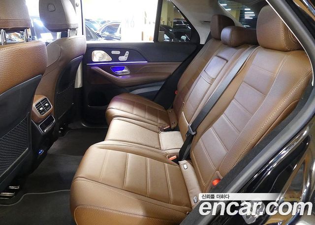 Mercedes-Benz GLE-Class 2025 — photo 17