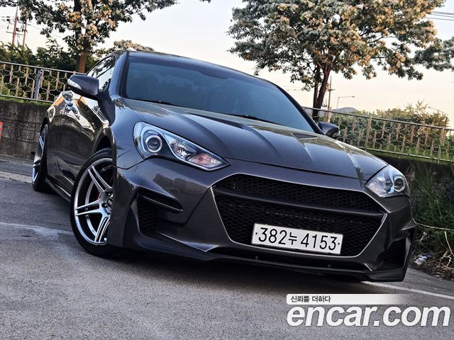 Hyundai Genesis 2012 — photo 1