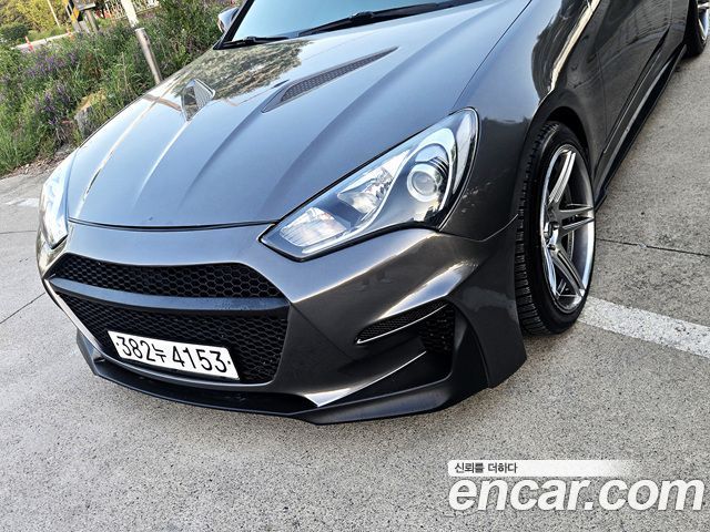 Hyundai Genesis 2012 — photo 3