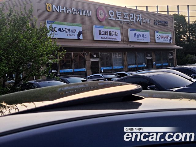 Hyundai Genesis 2012 — photo 18