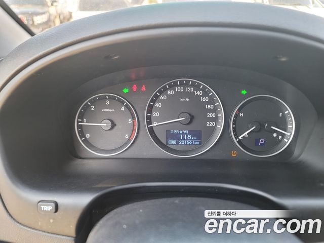 Hyundai Starex 2019 — photo 8