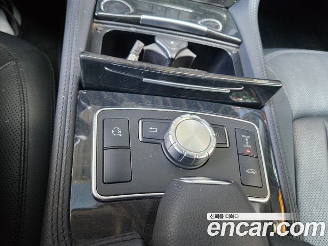 Mercedes-Benz CLS-Class 2012 — photo 20