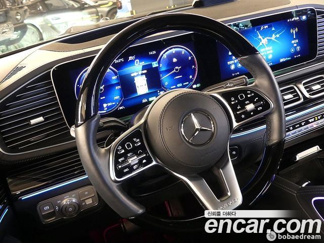 Mercedes-Benz GLS-Class 2022 — photo 10