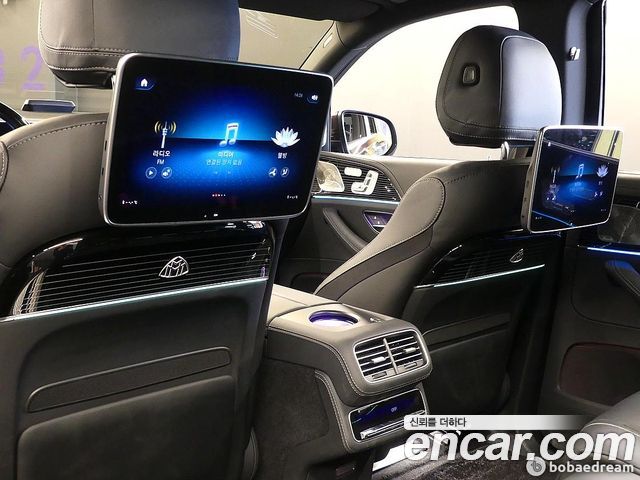 Mercedes-Benz GLS-Class 2022 — photo 19