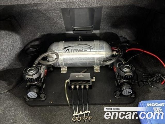 Infiniti M 2011 — photo 18