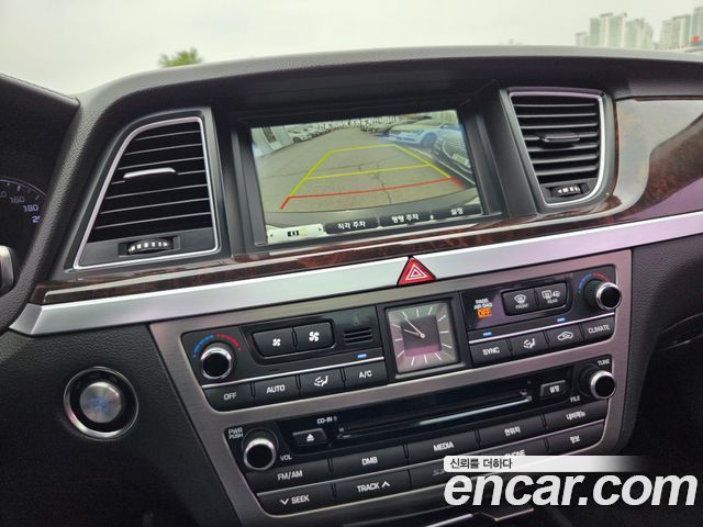 Hyundai Genesis 2016 — photo 15