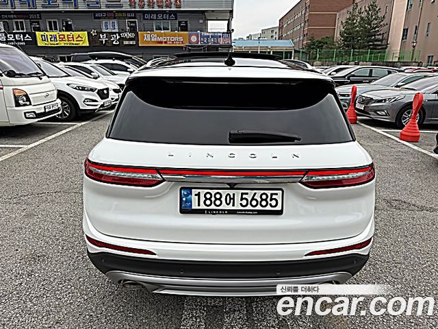 Lincoln Corsair 2022 — photo 4