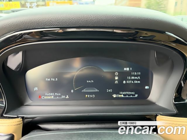 Lincoln Corsair 2022 — photo 8