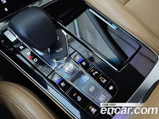 Kia K7 2020 — photo 9