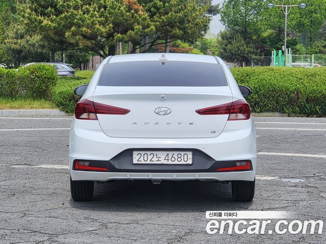 Hyundai AVANTE 2019 — photo 3
